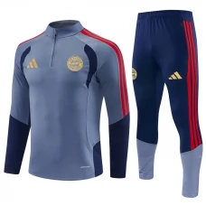 FC Bayern München Trainingsanzug 2026-27 - 1-4 Zip Grau FC Bayern München Trainingsanzug 2026-27 - 1-4 Zip Grau