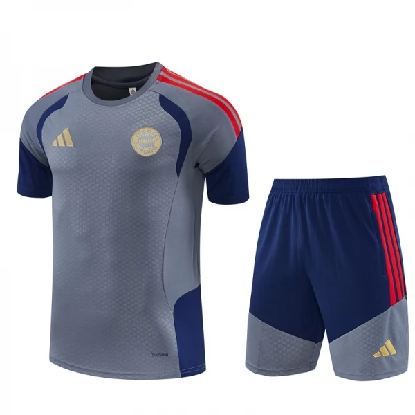 FC Bayern München Trainingstrikot + Shorts 2026-27 Grau FC Bayern München Trainingstrikot + Shorts 2026-27 Grau