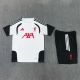Kinder Liverpool Trainingstrikot + Shorts 2026-27 Weiß