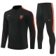 Kinder Niederlande Trainingsanzug 2026-27 - 1-4 Zip Schwarz Kinder Niederlande Trainingsanzug 2026-27 - 1-4 Zip Schwarz