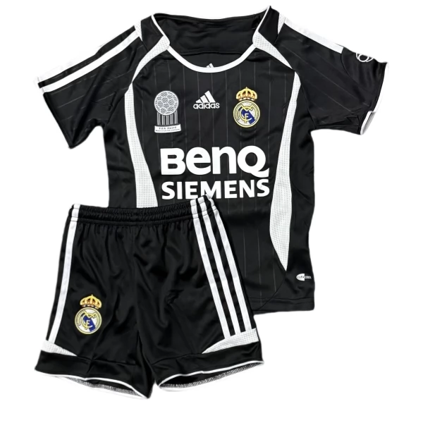 Real Madrid Retro Auswärts Trikotsatz Kinder 2006-07 Real Madrid Retro Auswärts Trikotsatz Kinder 2006-07