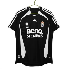 Real Madrid Retro Ausweichtrikot 2006-07 Real Madrid Retro Ausweichtrikot 2006-07