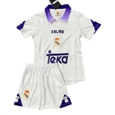 Real Madrid Retro Heim Trikot Set Kinder 1997-98 Real Madrid Retro Heim Trikot Set Kinder 1997-98