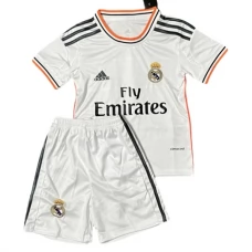 Real Madrid Retro Heim Trikot Set Kinder 2013-14 Real Madrid Retro Heim Trikot Set Kinder 2013-14